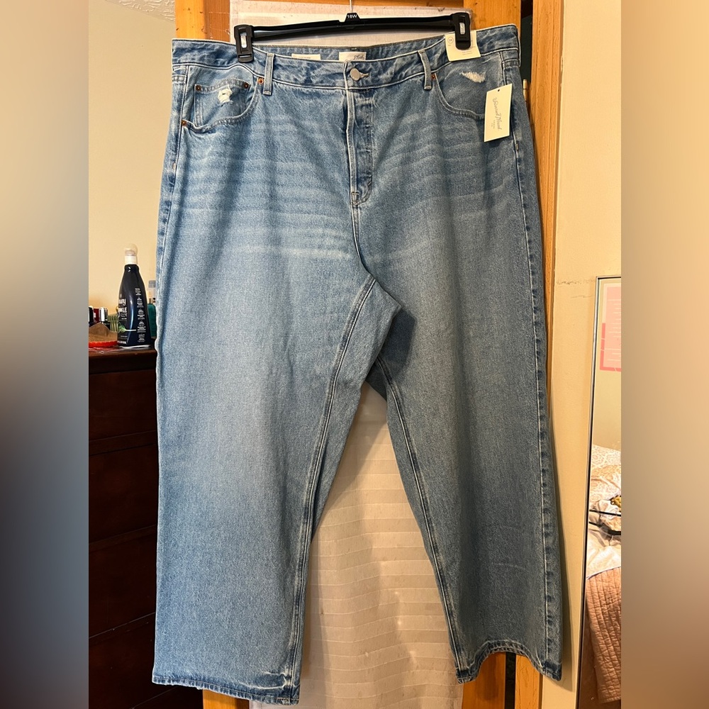 Plus size baggy leg Jean